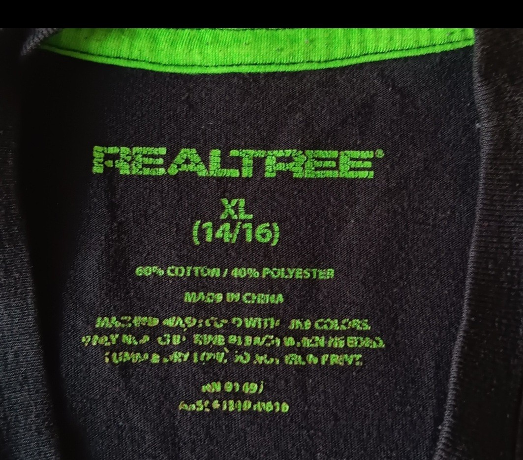 Realtree boy's black/green long-sleeve graphic t-shirt size XL image 8