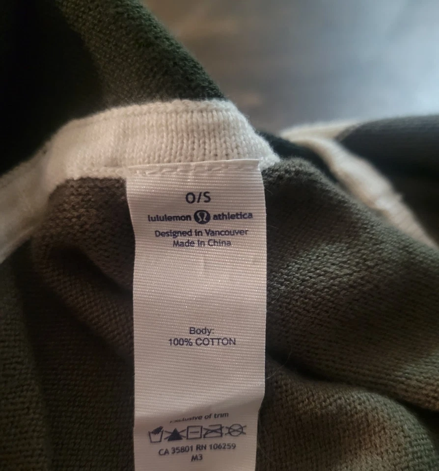 Bufanda envolvente Lululemon Athletica para mujer talla única verde gris a rayas invierno Foto 4 de 4