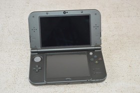 Nintendo 'NEW' 3DS XL Console