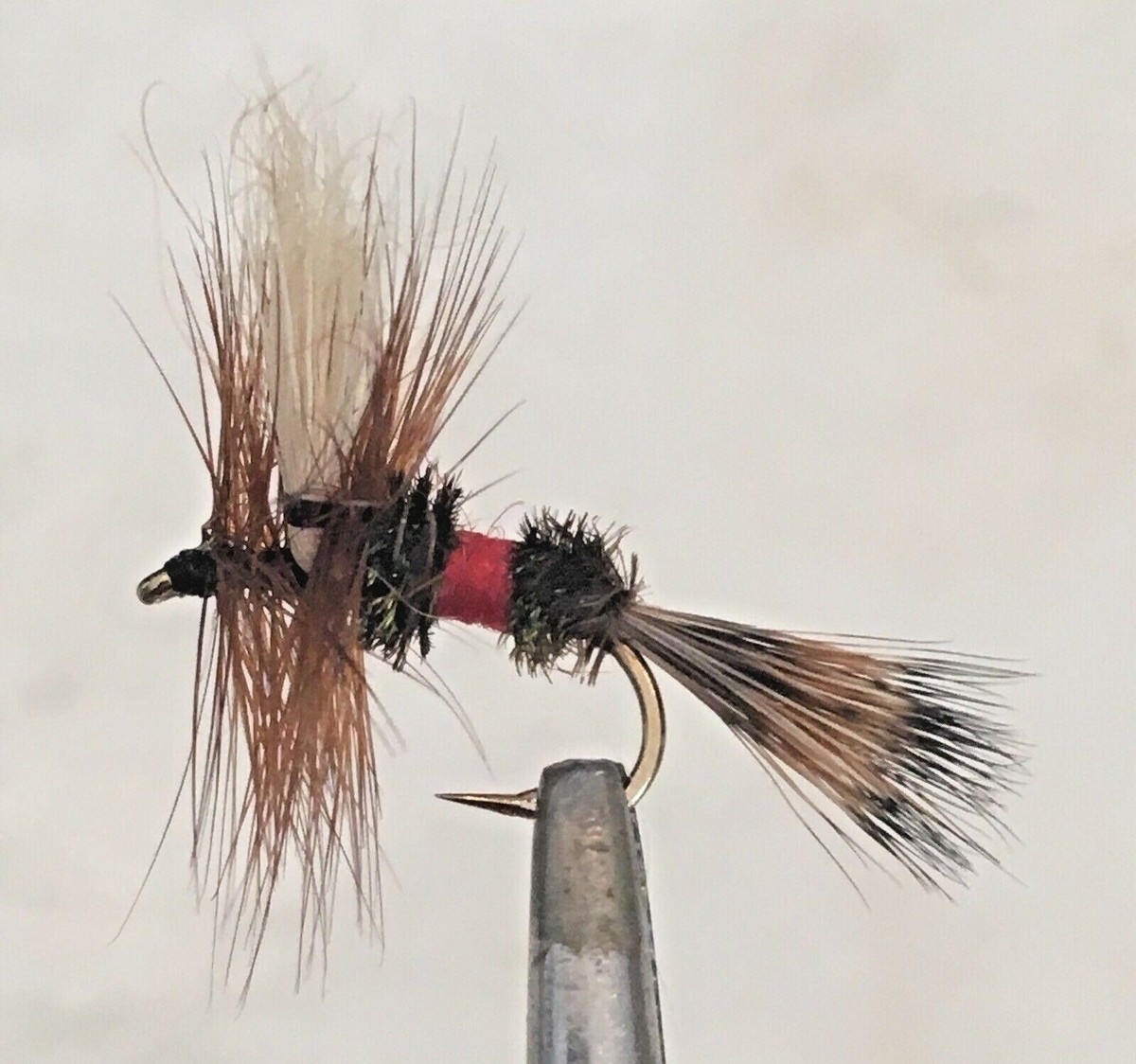 ROYAL WULFF MIXED DOZEN DRY FLY FISHING FLIES SIZES #14, #16