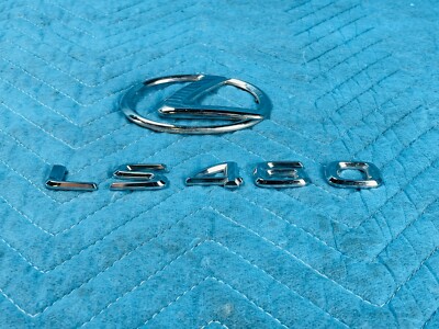 Lexus LS460 Emblem 