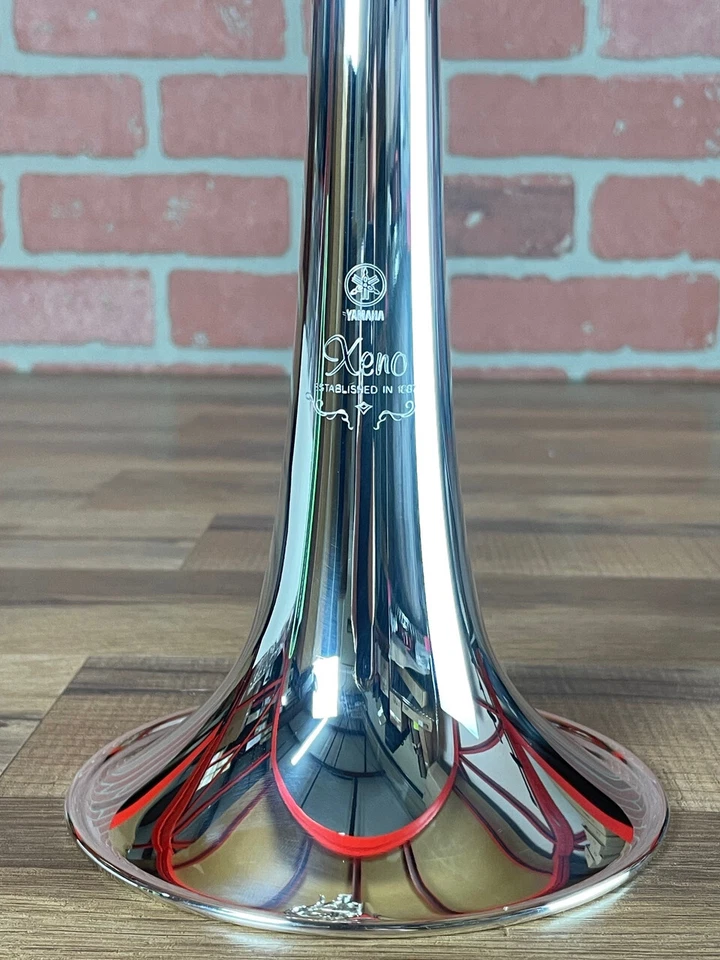 Trompeta Yamaha YTR-8445 II Custom Xeno Professional C - Plateada Foto 4 de 4