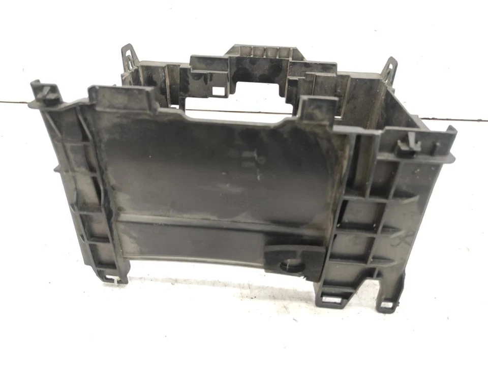 Renault Clio III MK3 1.5dCI 50kW Diesel 2009 Vassoio Batteria 8200314272 Foto 3 de 4