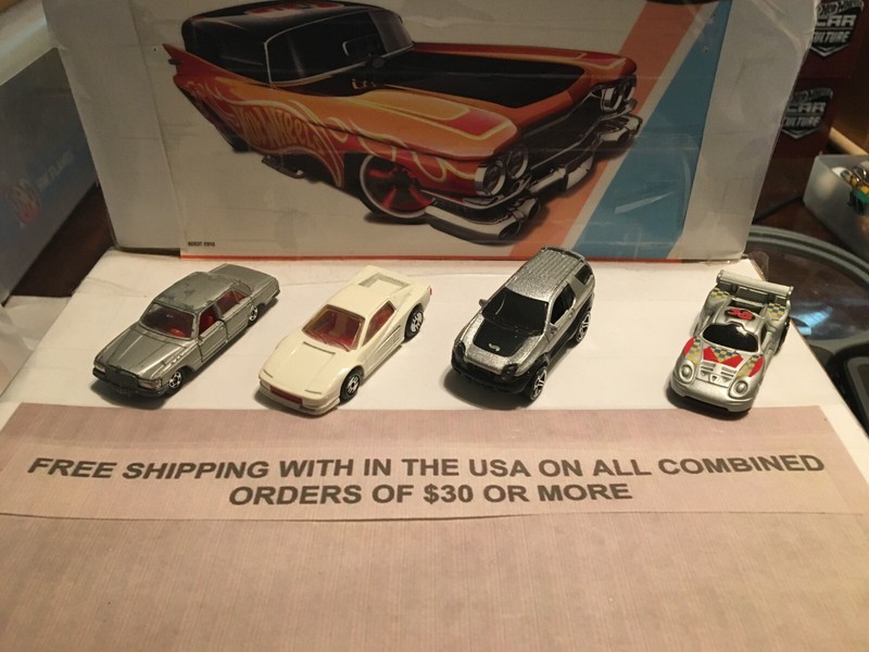 HOT WHEELS VINTAGE LOT OF 4 TOMICA MERCEDES 450SEL, FERRARI TESTAROSSA VHTF!