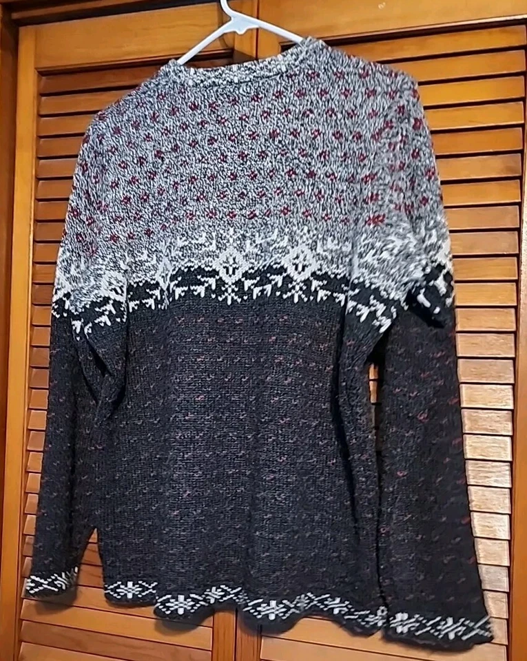 Woolrich Womens XL Lambswool V Neck Sweater Gray Fair Isle Knit Winter Warm - Image 3 of 4