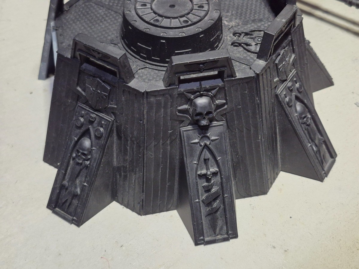 Games WorkShop Warhammer 40K Fortress of Redemption Terrain