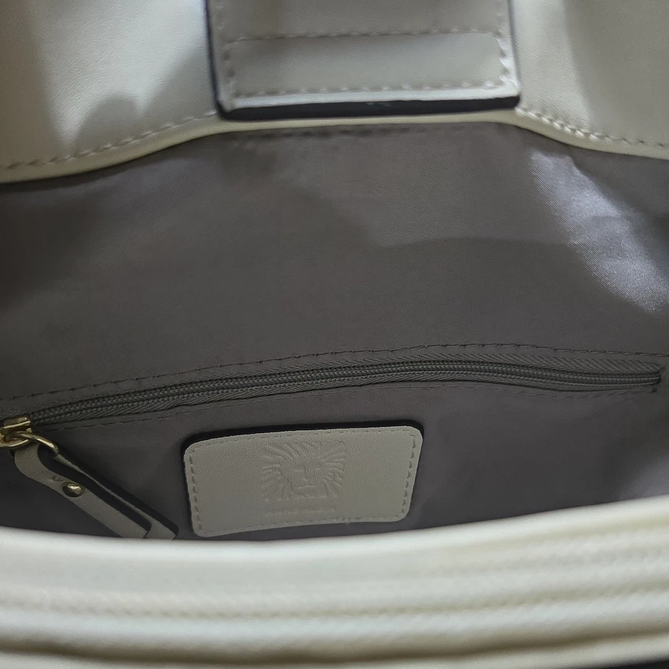 Bolso de Hombro Anne Klein Crema Imitación Cuero Cadena Dorada Talla Grande Nuevo con Etiquetas Foto 2 de 4