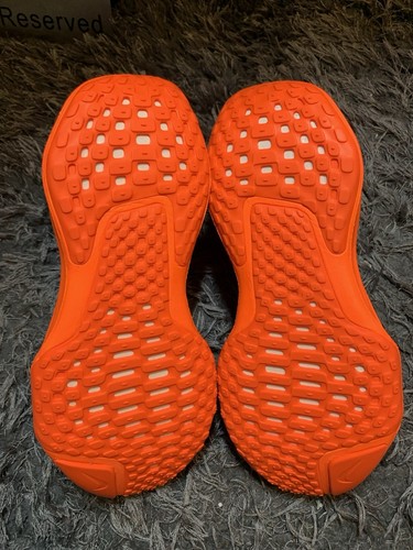 Nike Men’s 8 Invincible 3 Running Shoes Pure Platinum/Hyper Crimson DR2615-008 - Picture 8 of 9