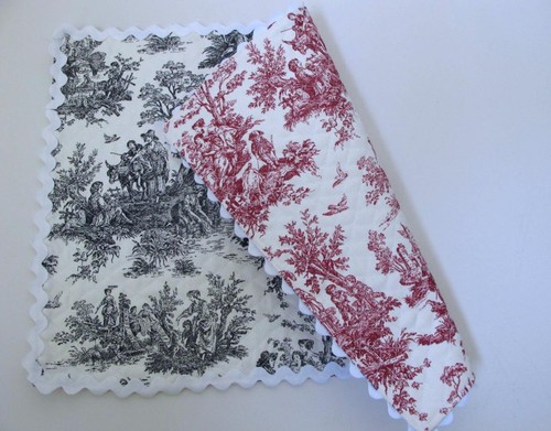 Set of 8 Reversible Toile Placemats in Red Toile and Black Toile Prints Ric Rac - Picture 12 of 15