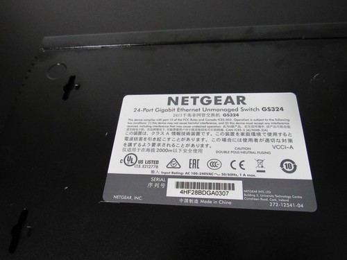 Netgear 24-Port Gigabit Ethernet Unmanaged Switch GS324 - Picture 5 of 7