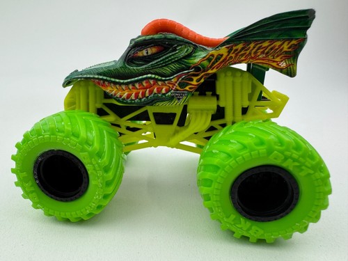 Hot Wheels Monster Jam Dragon Galaxies BKT Tires - Picture 2 of 9