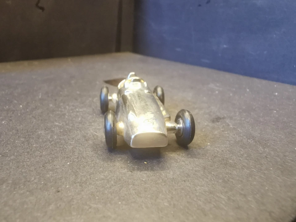 Schuco Piccolo 702 F1 Mercedes 2,5 versilbert argentato 1/87 1/90 pre - Immagine 3 di 4