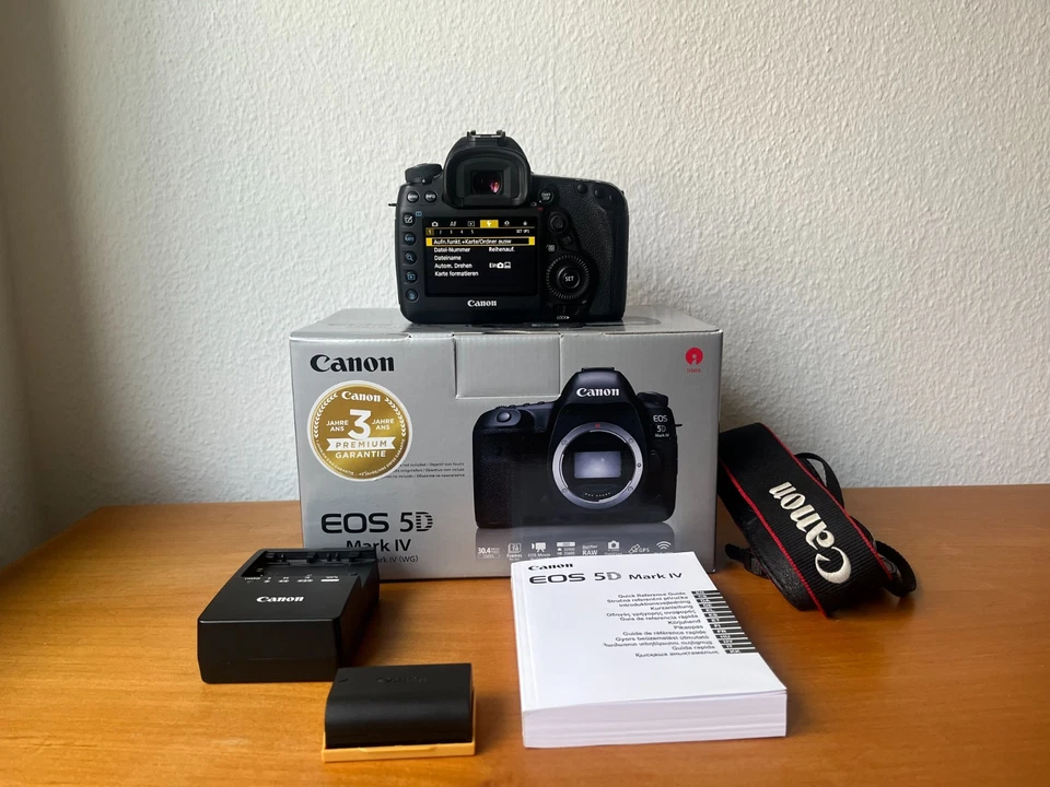 Canon EOS 5D Mark IV 30.4MP Digitalkamera - Schwarz -Shutter Count 61245 - Bild 2 von 4