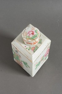 Antique 1920s Chinese Republic Tea Caddy. Diamond shape Hua Cha Gong Si Chu mark