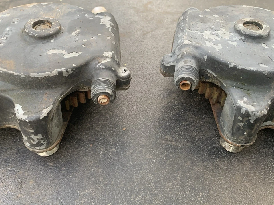 1971 ONLY GM Scissor Top Gearboxes L R Eldorado Caprice Centurion Convertible - Image 2 of 4