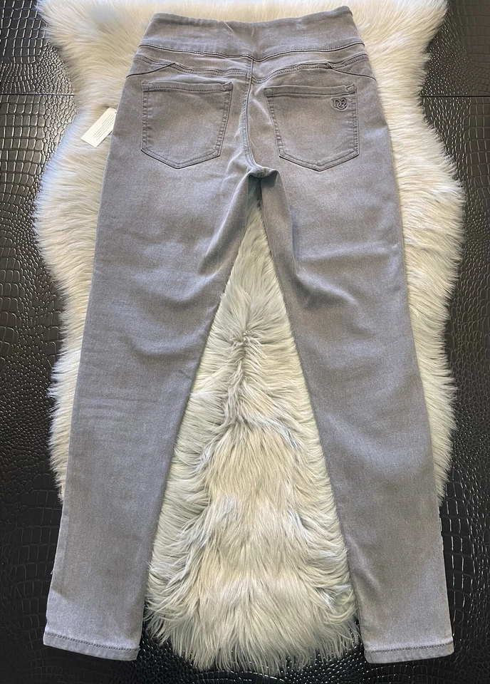 NUEVO CON ETIQUETAS DG2 Diane Gilman Gris Elástico Delgado Ajustado Cintura Alta Jegging Talla Pequeña Foto 2 de 4