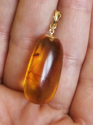Vintage mexikanische fluoreszierende Bernsteinameise Insektenschutt Einschlüsse Anhänger massiv 9ct 