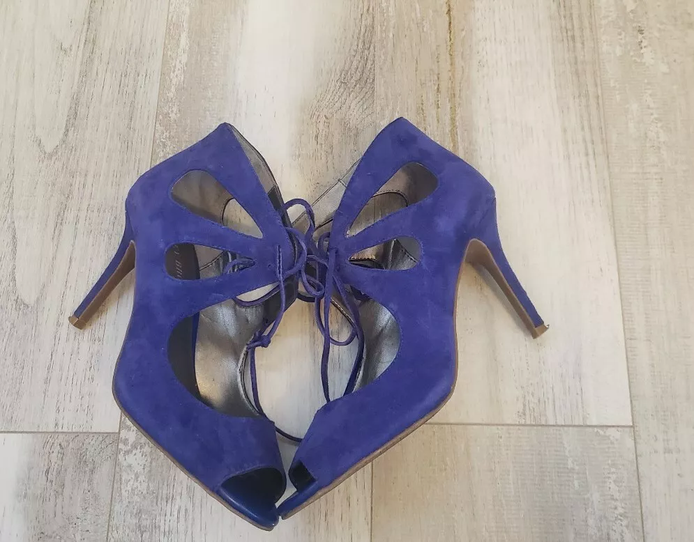 Premium Photo | Female sexy legs wearing summer blue high heels