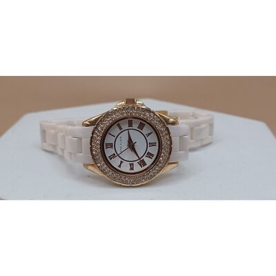 Crystal Accented Bracelet Watch with Japanese Quartz Movement Amazon.com: Armitron Women main image 4