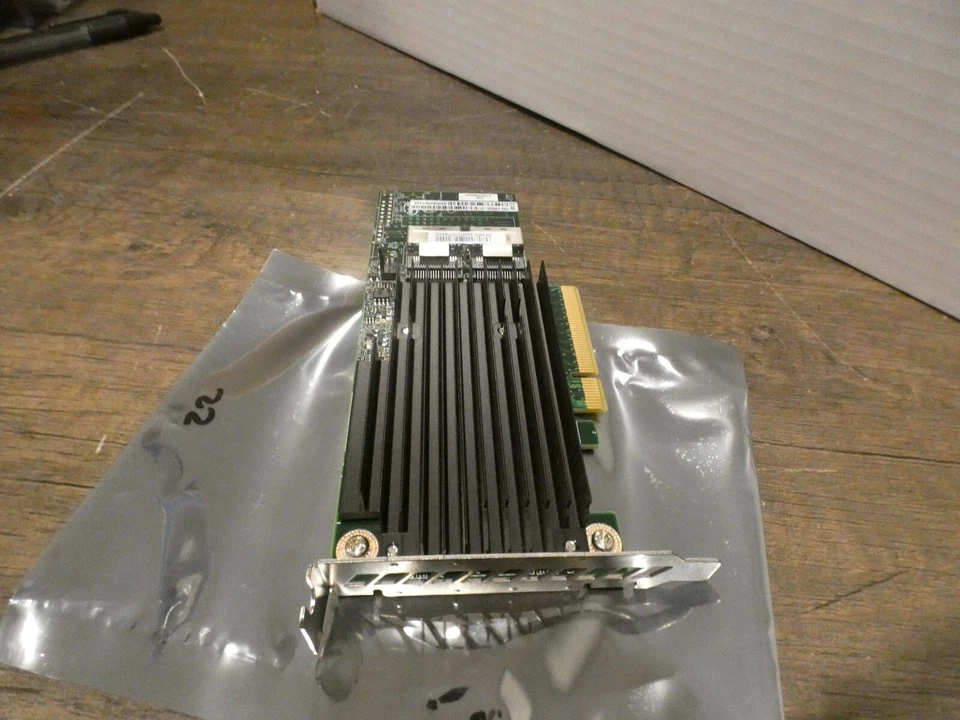 Intel Genuine 8-Lane 6Gbps SAS SATA PCIE x8 Internal Raid Card PBA G35828-311 LP - Image 2 of 4