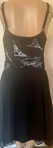 Heartless Ariana Spiderweb Gothic Dress - Size M BNWT - Picture 8 of 10