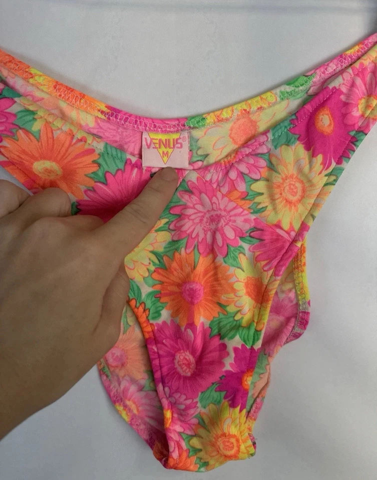 De Colección Venus Corte Alto Floral Bikini Parte Inferior Y2K Medio Retro Años 90 Neón Margarita Traje de Baño Foto 4 de 4