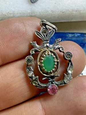 ANTIQUE SILVER PENDANT 3.5 CM LONG PASTE DECORATIONS 2 CM - Image 1 of 4