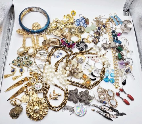 Mixed Jewelry Lot Vintage To Modern Costume & 925 50+ Pieces