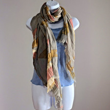 Aztec Design Western Lightweight Scarf Gray Mauve Gold White 36" X 27" Fringe