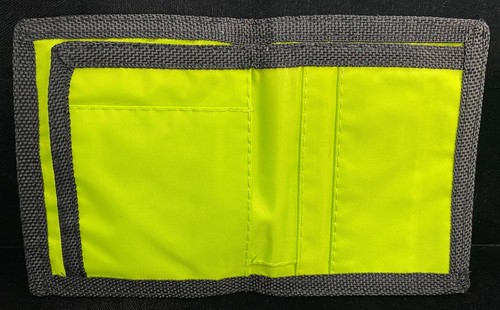 New DreamWorks-Disney-Shrek The Third with Donkey, Puss and Boots Bifold Wallet - Picture 4 of 4