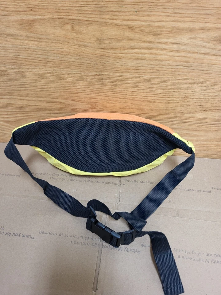 Riñonera Miami Beach nueva sin etiquetas Foto 3 de 4