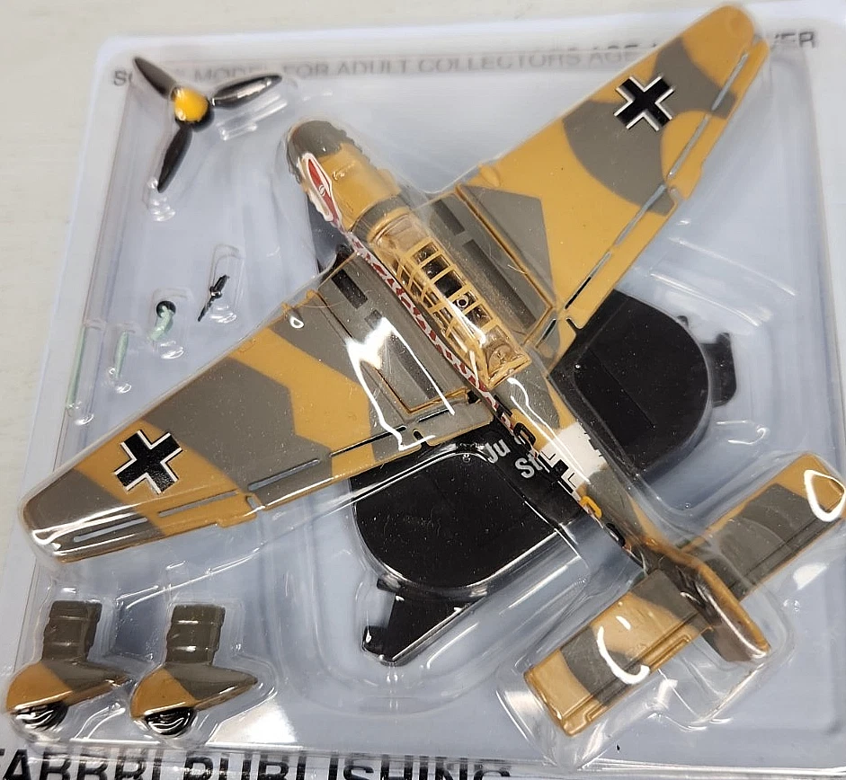 FABBRI PUBLISHING 1:100 JU87B-2 STUKA WW2 DIECAST AIRCRAFT PLANE W/STAND Z4 - Image 2 of 4
