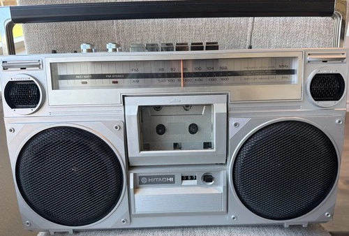Hitachi TRK-7020H Stereo Boombox AM/FM Cassette Tape