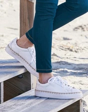 DIBA True 8 Em Belish Sneakers Pearl White Stretch Laces Leather Chunky Soles