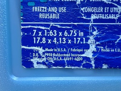 Vintage 90's Rubbermaid 7”X 1.63”X 6.75” Blue Ice Weekender #1034