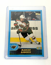 Topps 2001 NHL Hockey 4-Card Lot Gaborik #18 Jagr #32 Yzerman Modano