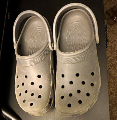 Crocs Classic Men s Clog Sandal Gray US 9 Rubber Slip-On Logo Solid