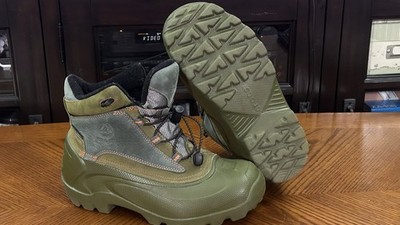 Crocs Cossak  Green Primaloft Winter Boots Unisex Men s 7 Women s 9