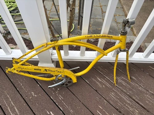 Schwinn Stingray Junior Bicycle Frame   20” Aug 1973