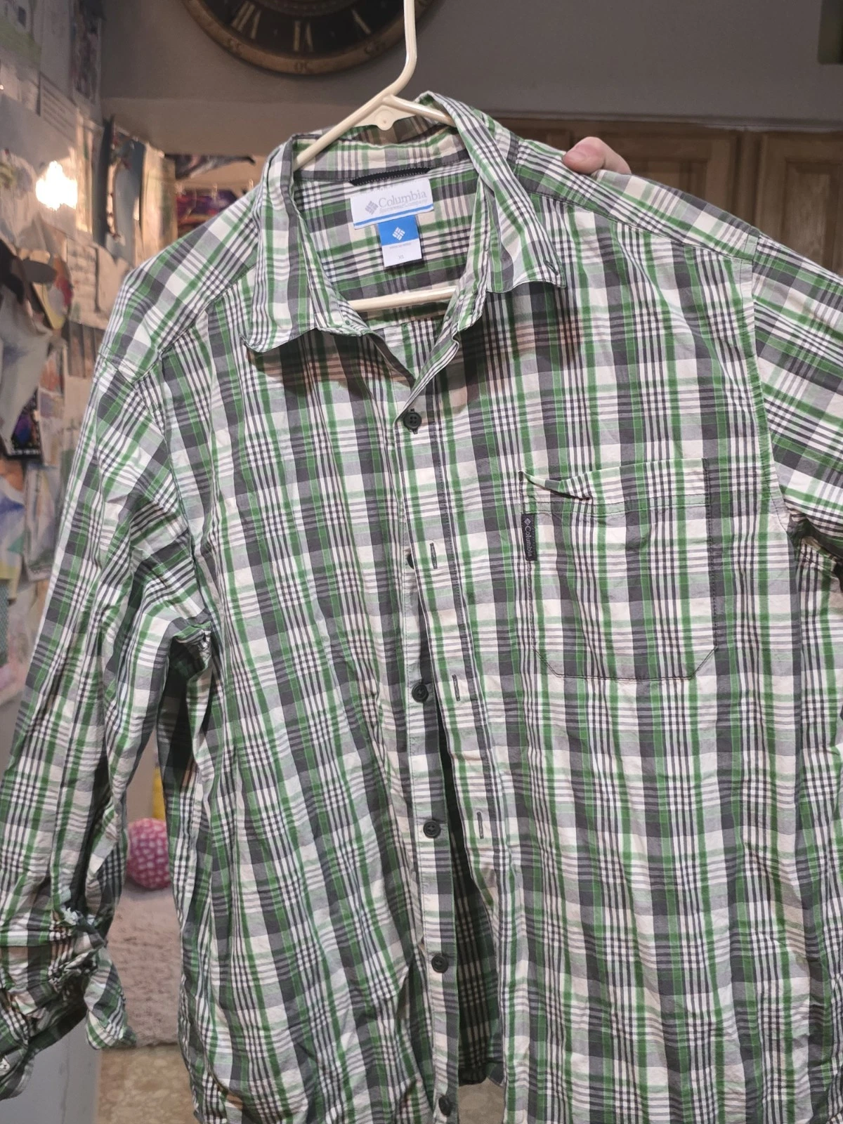 Columbia Men's Long Sleeve button down plaid green/white