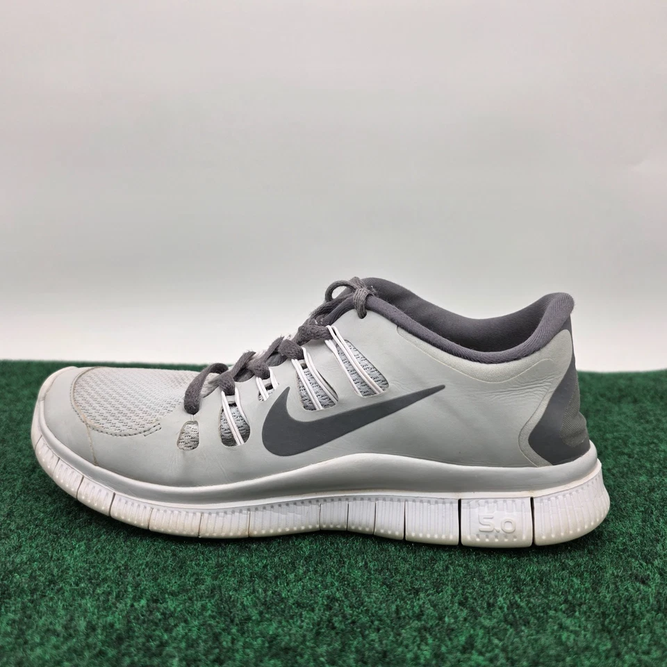 Nike Free 5.0 Mujer 7.5 Gris Blanco Zapatos para Correr 580591-001 Ligeros Flexibles Foto 2 de 4