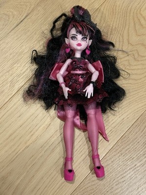Monster High Draculaura Doll in Monster Ball Party