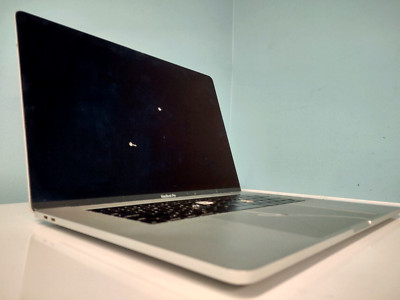 【くろまて】Apple MacBook Pro Apple MacBook Pro A1707 (2017) CORE i7 1TB SSD 16GB RAM 4GB