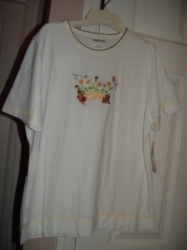 Bon Worth White Top With Yellow Flowers Size Small Petite - Picture 2 of 9