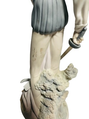 Lladro 4854 Don Quixote Porcelain Figurine With Sword 12