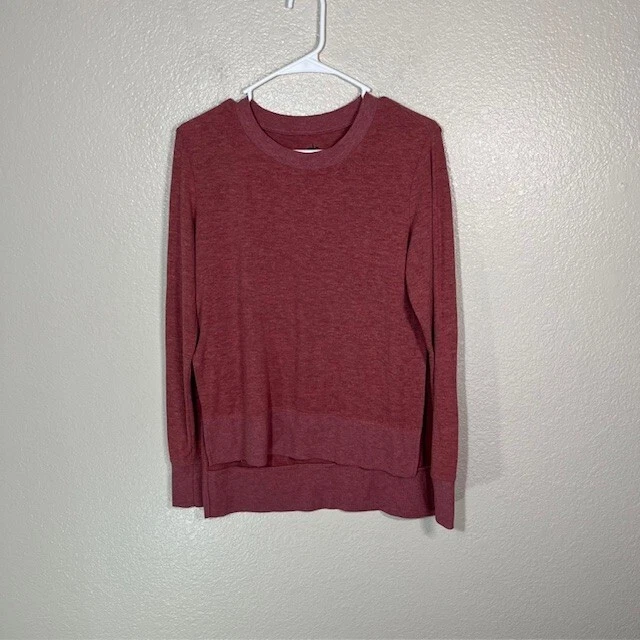 alo-yoga high low pullover athleisure sweatshirt
