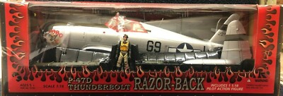 21st センチュリートイズ    1/18 P-47D サンダーボルト 1:18 21ST CENTURY TOYS P-47 THUNDERBOLT BUBBLETOP EILEEN