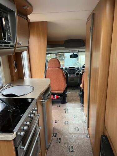 2009 - Swift Sundance 580 PR - 2.3ltr - 53,000 miles - 2 berth / 2 belts - Picture 6 of 11