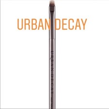 NIB UD multi task eyeshadow brush