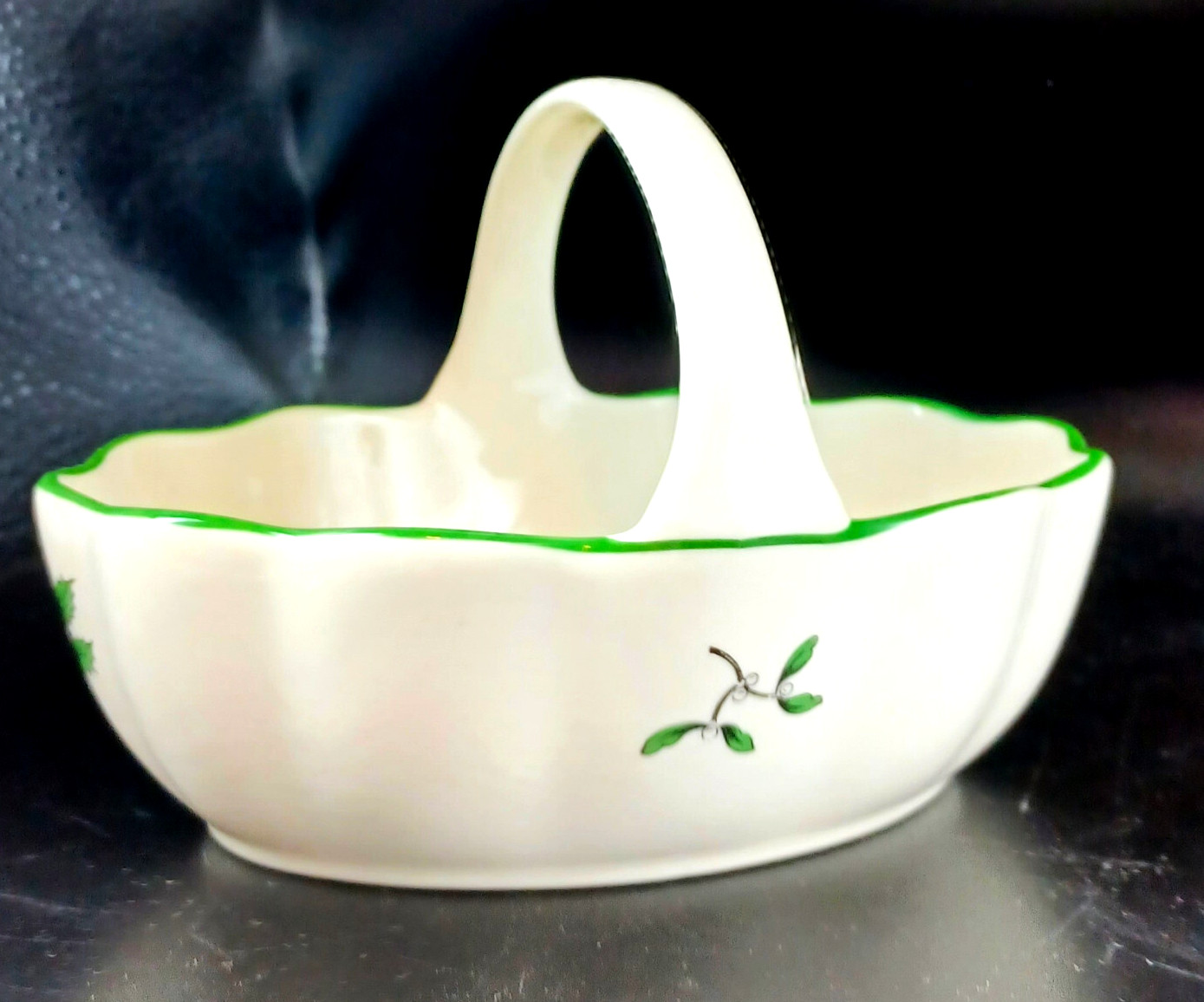 Spode Christmas Tree Basket With Handle 6" Vintage Holly